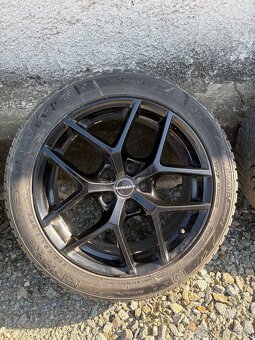 Borbet Zimna sada 235/45 R17 - 5