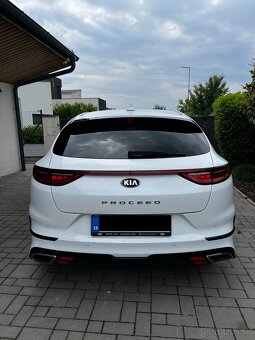KIA Pro_cee’d 1.6 T-GDi GT A/T - 5