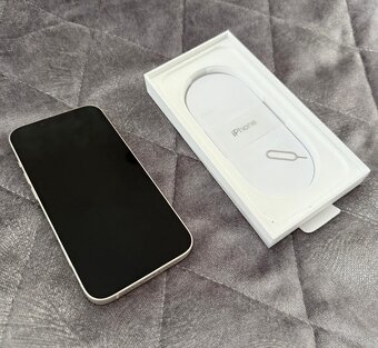 Predávam Apple iPhone 13 , 256GB - 5