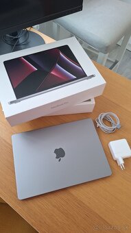 MacBook Pro M2 Pro 14 palcový - 5