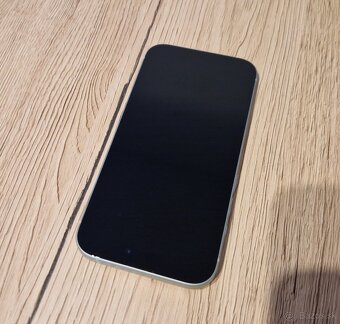 Apple iPhone 15 128gb zelený - 5