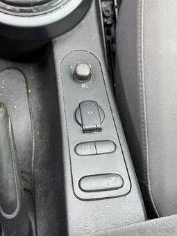 Rozpredam Seat Altea XL 2.0 TDi 103kw . Kod motora : BKD . K - 5