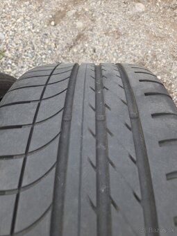 Pneu 245 40 R19 GoodYear Eagle F1 - 5
