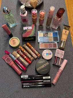 Sada makeupu Dior, nyx,atď. - 5