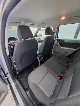 Predám škoda yeti 4x4 2.0 TDI DSG/6 - 5