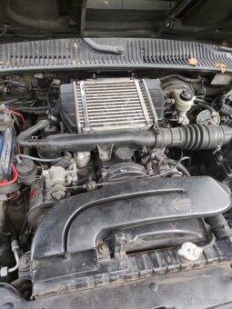Kia Sportage 2.0 td - 5
