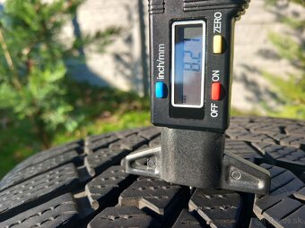 285/40 r22 zimne pneumatiky - 5