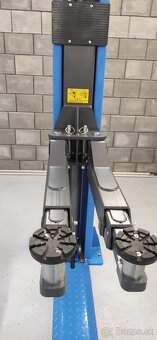 Dvojstlpový zdvihák 4.000 kg/2 m AUTOMAT,ZÁRUKA - 5