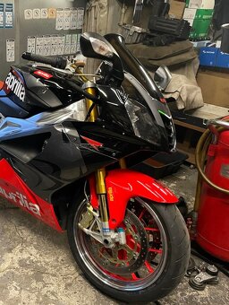 OKULIAR + RIADIDLÁ APRILIA RSV / TUONO 2.GEN - 5