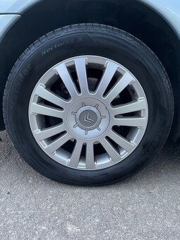 Predám Citroën C5 2,2 HDi (98kw) vo výbave Exclusive. - 5