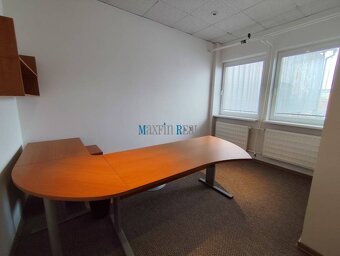 Kancelárie + sklad v centre Nitry s parkovaním - 5