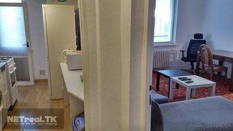 1,5-izb. Byt (47,5 m2). Loggia (4,5 m2)- Spálňa -Výťah. - 5