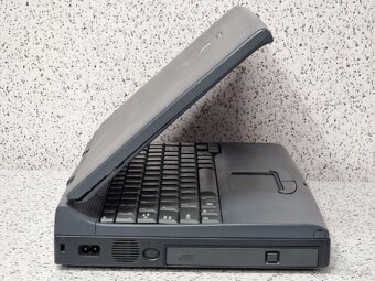 # SHARP PC-9080 starý laptop/notebook - 5