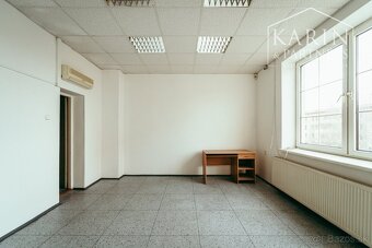 NA PREDAJ PODNIKATEĽSKÝ OBJEKT, HOLÍČ - 5