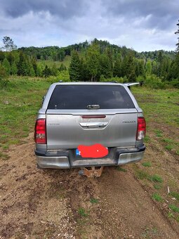Toyota Hilux 2,4d - 5