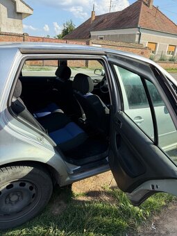Predám golf 4 1.9 TDi 66 kW rok výroby 2002 - 5