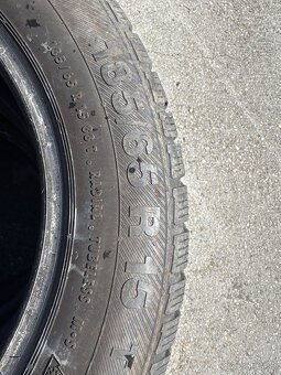 Predám zimné 4ks 185/65 R15 BARUM - 5