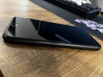 iPhone 8 64gb 100% zdravie batérie + originál kábel - 5