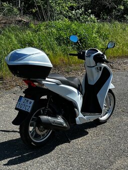 Predám skúter Honda SH 125 ABS 2013 8500km - 5