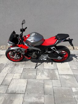 Aprilia Tuono 660 - 5