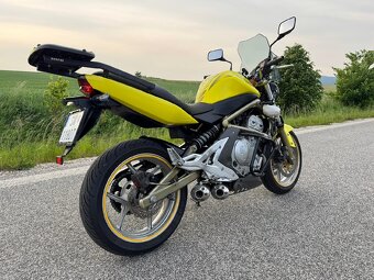 Kawasaki ER6N - 5