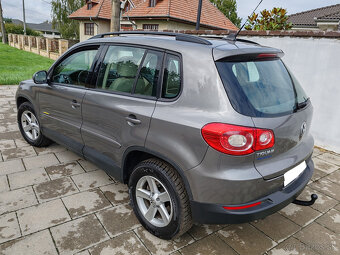 Volkswagen Tiguan 2.0 TDI 4-Motion 4x4 automat 2009 - 5