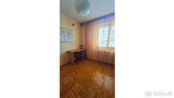 REZERVOVANÉ: Na prenájom viacgeneračný rodinný dom vo Veľkýc - 5