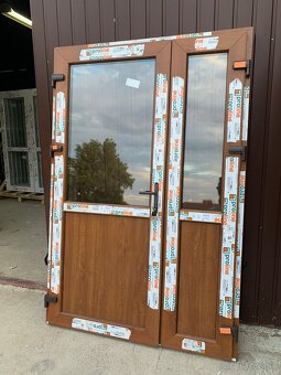 Vchodové plastové dvere - 5