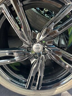 Čierne komplety Volvo R22 R-Design - 5