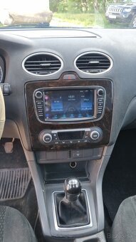 Predám Ford Focus kombi MK2 - 5