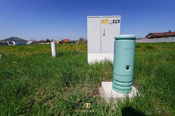 Znížená cena-stavebný pozemok v obci Levél 490m2, všetky IS - 5