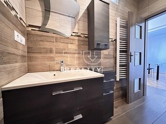 TUreality ponúka na predaj krásny slnečný a veľký 2i byt... - 5