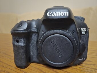 Canon 7D Mark II - 5