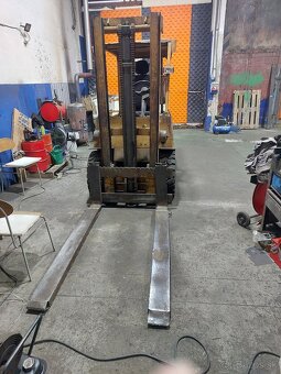 Vysokozdvižný vozík 3,5T - 5