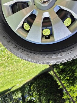 Zimné komplety na Superb 3, 215/60 R16 - 5
