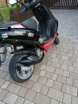 APRILIA SR 50 - 5