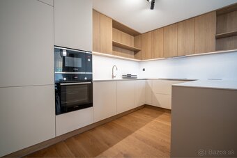 Prenájom 4-izbový byt 110 m², Vydrica, Staré Mesto, BA - 5
