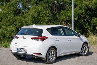 Toyota Auris 1.6 benzin 2019 - 5