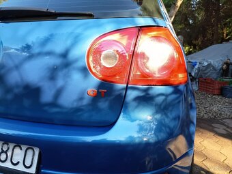 Predám VW Golf 5 GT TDI - 5