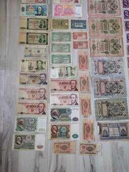 98 ks starých bankoviek - 5