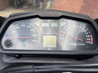Honda Varadero 125 - 5