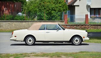 Rolls-Royce Corniche - 5