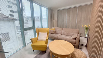 Prenájom 4 izbového bytu v širšom centre, Nivy, Bazová ul. - 5