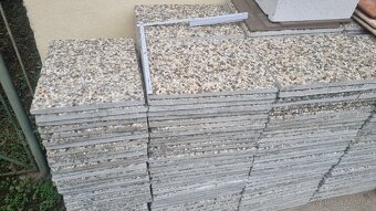 Betónové platne 40×30 cm, kamienkové – 330 ks - 5