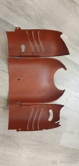 Jawa 50 pionýr 550, 555 prsíčka, dvířka, podsedláky, víčko - 5