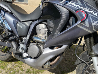 Honda Transalp XL 700 VA (ABS) - 5