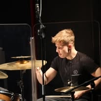 Teenage metalová kapela ROYAL QUESTION hľadá basgitaristu - 5
