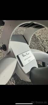 Silver Cross Surf Aston Martin - 5