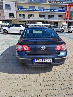Volkswagen Passat 2.0 TDI Comfortline - 5