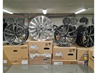 Mercedes A, B, C, E, GLA, alu disky 5x112 R19 ET38 8J 1200 - 5